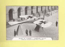 *  CPA..Campagne 1914 -1915 : Aéroplane Allemand ( TAUBE ) Pris à L´ennemi - Scan B  - Voir Les 2 Scans - 1914-1918: 1. Weltkrieg