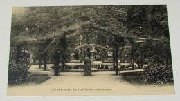 Feurs - ( Loire ) - Le Parc Public - La Pergola  :::::: Animation - Feurs