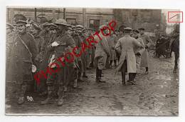 MENEN-MENIN-PRISONNIERS ANGLAIS-Carte PHOTO Allemande-Guerre 14-18-1 WK-BELGIEN-BELGIQUE-Flandern- - Menen