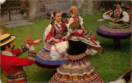 DANZATRICI POLACCHE IN VALLE CRUCIS ABBEY. CARTOLINA DEL 1980 - Ohne Zuordnung