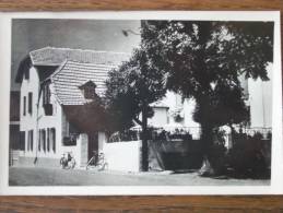 64 - ARTHEZ - Hôtel Du Temple. (La Terrasse , 2 Vélos...) CPSM - Arthez De Bearn