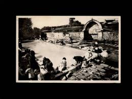 56 - PLUVIGNER - Lavoir Et Fontaine Saint-Guiguer - 13  Lavandière - Pluvigner