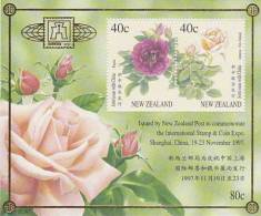 New Zealand 1997 Shanghai 97 Roses  Mini Sheet  MNH - Blocks & Sheetlets