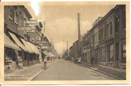 Erquelinnes - Rue De La Station - Rare Carte, Malheureusement Déchirée à L'endroit Du Timbre - Erquelinnes