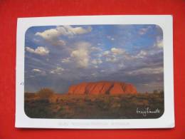 ULURU (AYERS ROCK) - Uluru & The Olgas