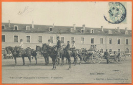 CPA - 94 - Vincennes - 12ème & 13ème Régiments D'Artillerie : Pièce Attelée : Militaires à Cheval - Attelage , Bâtiments - Maniobras