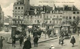 CPA 56 LORIENT LA PLACE BISSON  LA RUE DES FONTAINES  1915 Animée Commerces - Lorient