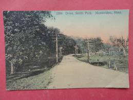 - Minnesota Montevideo Drive Smith Park Hand Colored Not Mailed  Ref 902 - Autres & Non Classés