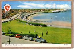 Delcampe - ROYAUME UNI - WEST BAY - CPM - ET. 4241 - BORD DE MER - FORD ANGLIA - MINI MORRIS OU AUSTIN COOPER - VAUXHALL VICTOR - PKW