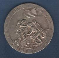 RARE MEDAL APOLLO XI JULY 16. 1969 - 40 Mm / 26 G ( FIRST MAN ON THE MOON AMERICAN FLAG ) - Altri & Non Classificati