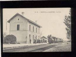 86 Monts Sur Guesnes La Gare édit. Dando-berry N° 143 Animée Train Chemin De Fer - Monts Sur Guesnes