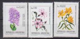 ARGENTINE        1983          N°  1388 / 1390      FLEURS           COTE    2.00    EUROS          ( A141 ) - Nuevos