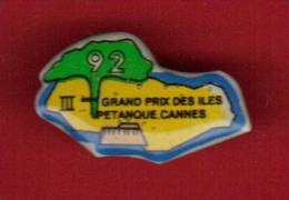 27978-pin's .Petanque.boules.grand Prix Des Iles.cannes.. - Petanque