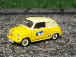 SOLIDO - SEAT 600 D PUBBLICITARIO (FIAT)   Scala 1/43 - Solido