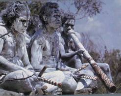 (309) Australian Aborigines Palying Didgeridoo - Natif Australian - Aborigines