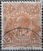 AUSTRALIA  - GEORGE  V - 5 D - Perf. 13½ : 12½ - Wz.6 - 1930 - Gebruikt