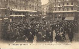 La Fete Dieu 1926 A Nantes L Arrivée Du Cortege De 25.000 Catholiques Nantais A La Cathédrale  76 - Nantes