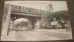 Chelles - Le Pont Et Le Boulevard De La Gare - Vendeur De Cartes Postales - Chelles