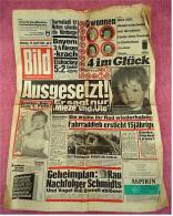 BILD-Zeitung Vom 19.4. 1982 Mit : Grausig : Wo Menschen Noch Menschen Essen - Fahrraddieb Ersticht 15-jährige - Autres & Non Classés