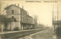 VENISSIEUX - Intérieur De La Gare - Vénissieux