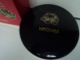 HANORABLE   POUDRE PARFUMEE POUR LE CORPS  PLEINE AVEC HOUPETTE NEUVE  VOIR & LIRE !!! - Miniaturas Mujer (en Caja)