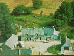 56 - MUZILLAC - Ferme Du BOIS-TALLEC - Crêperie - Grill - Route De Noyal - Muzillac. (Véhicules Anciens J7, 2CV...) CPSM - Muzillac