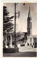 Plozevet Son église Cpsm Petit Format N Et B 1950 - Plozevet