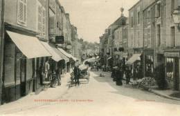 CPA 52 BOURBONNE LES BAINS LA GRANDE RUE Animée Commerces - Bourbonne Les Bains