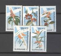 SURINAME 1974 NVPH 616-20 PASEN EASTERN OSTERN - Surinam ... - 1975