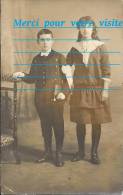 Cpp Enfant Fillette Germaine ROY 13 Ans Et Maurice 11 Jeune Garcon Communiant ( Mode Robe Brassard Prie Dieu ) - Genealogía