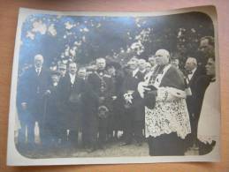 Photo à Identifer Fête Des Marraines Du Souvenir 1920 Bénédiction Des Tombes Militaires - Soldatenfriedhöfen