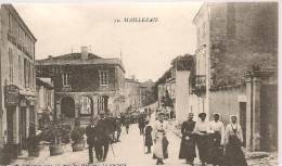 MAILLEZAIS - Rue Très Animée - Maillezais