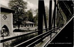 AK Bad Orb, Am Gradierwerk Im Kurpark, Gel 1955 (Menschen Auf Bank) - Bad Orb