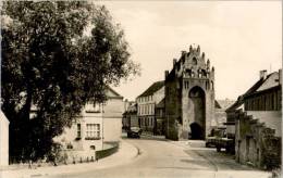 AK Templin, Stadteingang Mit Mühlentor, Gel, 1964 (zeitgenössisches Auto) - Templin