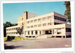 CPSM - FLEURY MEROGIS - Centre Jean Moulin - Clinique Manhés - 1977 - Fleury Merogis