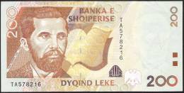 ALBANIA   P67   200  LEKE    2001     VF Folds ,no P.h. ! ! - Albanie