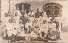 Hannoversch Münden Gruppen Porträt Schwestern Blessierte Im Reservelazarett Vor Der Hausfassade Des Lazaretts 5.8.1916 - Hannoversch Münden