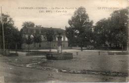 63. Saint Germain Lembron. La Place Du Désert Et La Mairie - Saint Germain Lembron