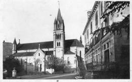 CPSM -(38) - THEYS - L'Eglise Et La Mairie - Theys