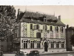 CPSM  - (38) - VINAY - L'Hôtel De Ville Et Gendarmerie Nationale - Vinay