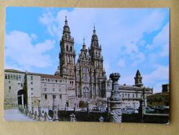 SP , Cpm SANTIAGO De COMPOSTELA , N°6 , Catedral , Fachada Del Obradoiro  (21) - Santiago De Compostela