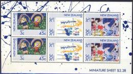 #New Zealand 1986. Health. Childrens Drawings. Paintings. Sheetlet. Michel 968-70. MNH(**) - Nuevos