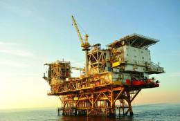 (N51-079  )   Petroleum Offshore Platform Oil Well Pumpjack Pump Offshore Drilling - Oil