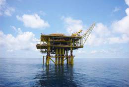 (N51-080  )   Petroleum Offshore Platform Oil Well Pumpjack Pump Offshore Drilling - Oil