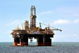 (N51-084  )   Petroleum Offshore Platform Oil Well Pumpjack Pump Offshore Drilling - Oil
