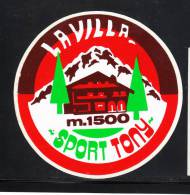 Autoadesivo   Sport Invernali  Tony  A La Villa ( Bolzano ) - Invierno