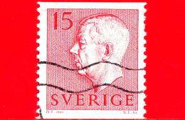 SVEZIA - Sverige - Usato - 1961 - Effige Di Re Gustavo VI Adolfo - 15 - Gebraucht