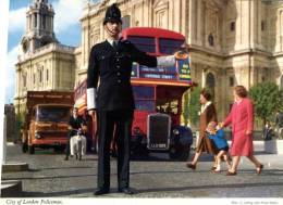 (602) UK Policeman - Bobby - Police - Gendarmerie
