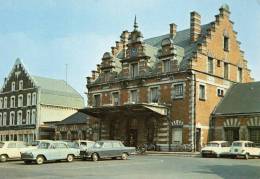 HENIN-BEAUMONT. HENIN-LIETARD. GARE. AUTOS DS CITROEN ET 4L RENAULT.1960. Achat Immédiat - Henin-Beaumont