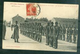 Artillerie Française - Artillerie De Campagne , Au Quartier Parade De La Garde , 20è Régiment  Uw115 - Kasernen